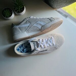 NEW Reebok Club C Ground UK Sneakers size 7.5 womens!!